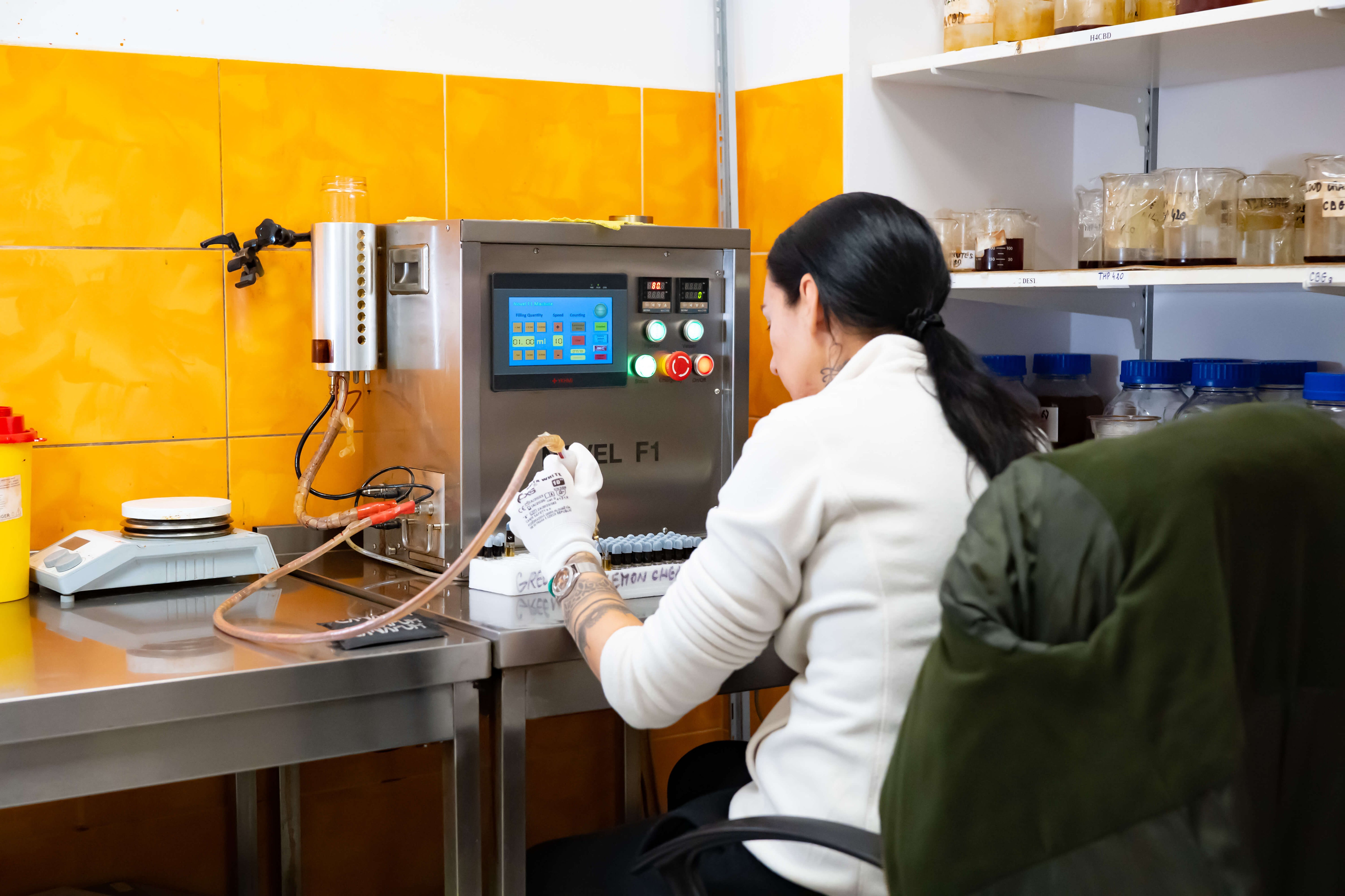 Laboratóriumi vizsgálat kannabinoidok széles spektrumában