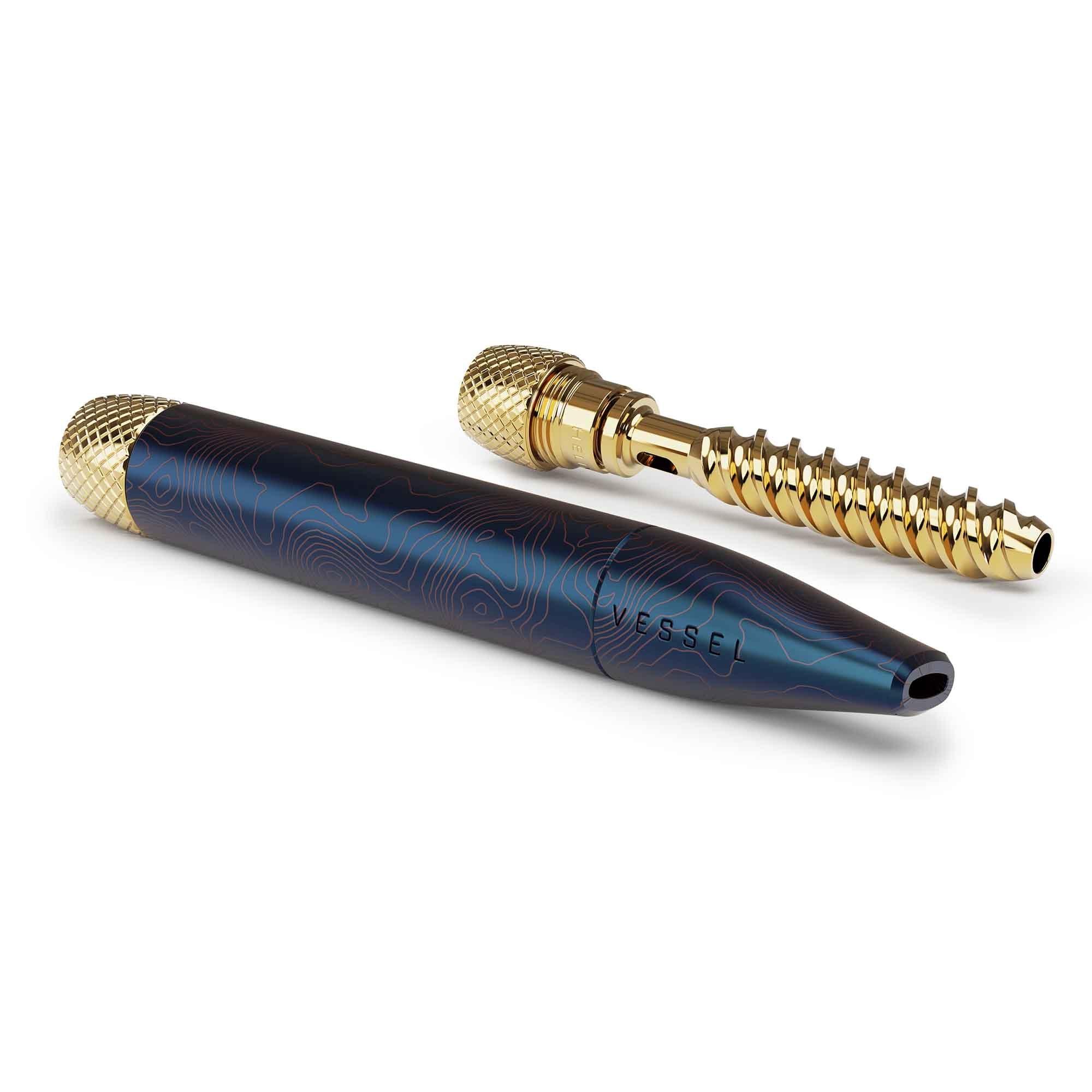 Vessel Pen kék testtel és arany díszítéssel összeszerelve